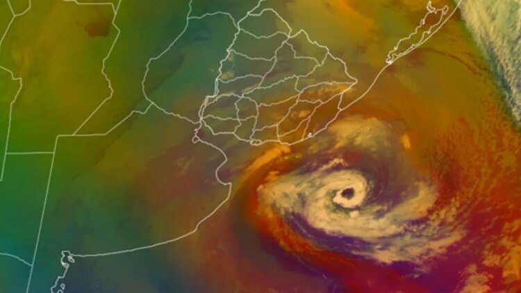 What is the difference between cyclone, tropical cyclone and extratropical cyclone