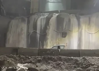 Snowy 2.0: Water torrents gush through tunnel amid project challenges