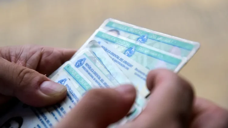 Government announced that the electronic ID on the cell phone will arrive in December