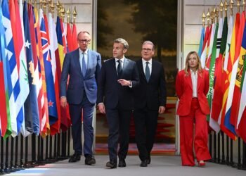 Crisis in the Strait of Hormuz: Iran blockade, US pressure and European summit to ensure global energy security