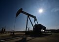 Brent oil falls 1.55% as markets pay attention to peace talks between the US and Iran in Pakistan