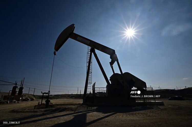 Brent oil falls 1.55% as markets pay attention to peace talks between the US and Iran in Pakistan