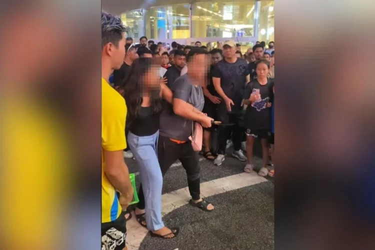 Knife-wielding woman at KL water music festival charged, to undergo mental health check