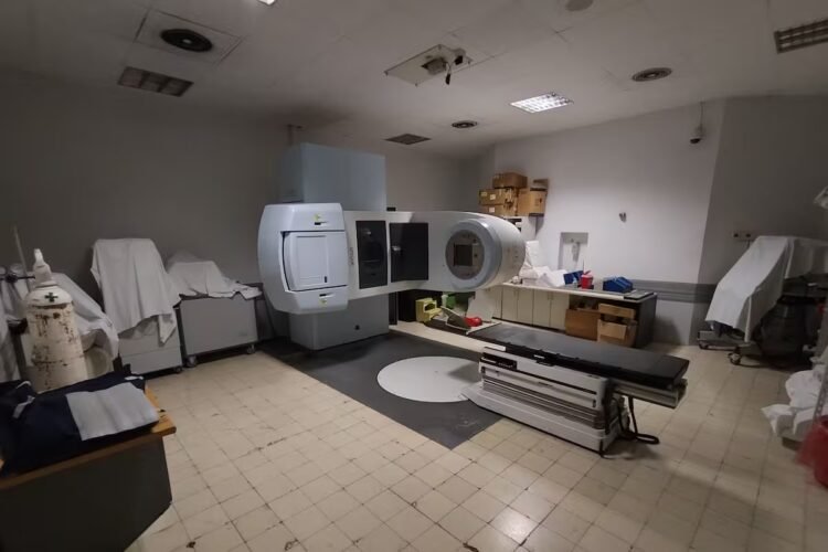 Crisis in university hospitals: at Roffo, specialized in cancer, the radiotherapy equipment has not been working for a year