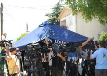 Restraint for candidates, discretion for EU members