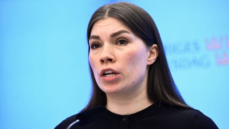 7 hours agoSweden NewsSweden Democrats' allegations of bought votes are rejectedThe Green Party has not "bought" votes from the Sweden Democrats in the Riksdag. This is what both the MP and the Sweden Democrats say after SD leader Jimmie Åkesson's claim in Sunday's party leadership debate.