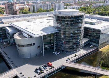 Auto Klub – New world order: BYD buys the iconic Volkswagen factory in Germany?