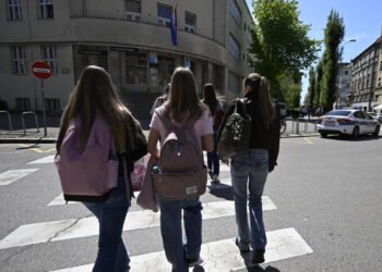 Jutarnji list – Zagreb schools evacuated again due to bomb threats