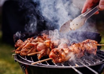 Home and Design – Here’s what most people do wrong with grilling: This thing can ruin your whole experience