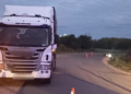 Fatal accident in Soriano: one person died after a collision between a truck and a motorcycle on Route 95. The incident occurred this Thursday around 5:30 p.m. at kilometer 31 of Route 95, which is still closed