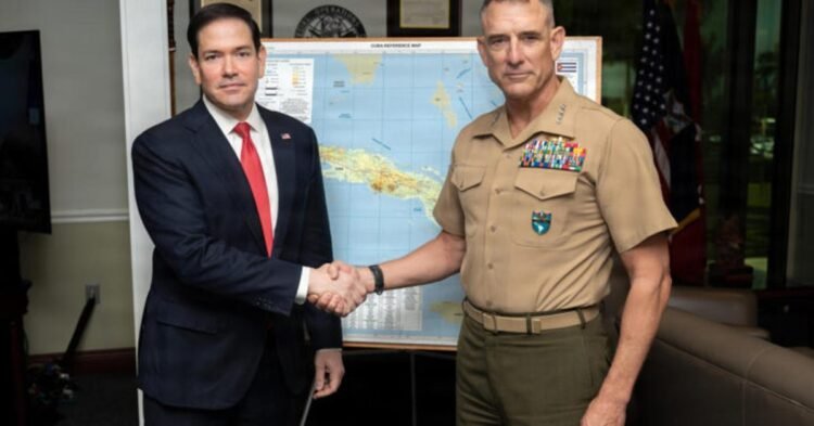 USA: Rubio minimizes the photo with a soldier in front of a map of Cuba