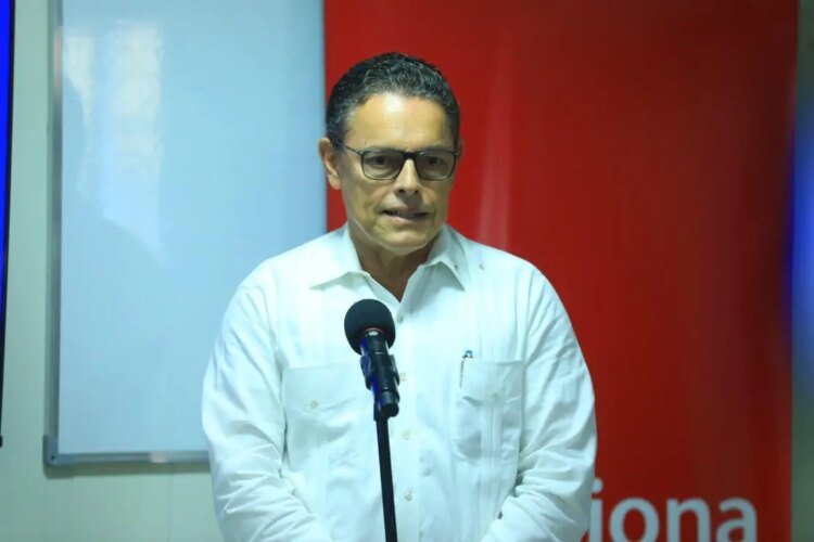 Minister Ábrego confirms the purchase of 10 thousand bulletproof vests after recognizing that there are expired equipment