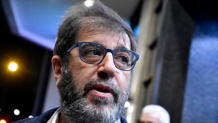 It is an image that bothers the Frente Amplistas: Fernando Pereira distanced the FA from Orsi’s visit to the American aircraft carrier
