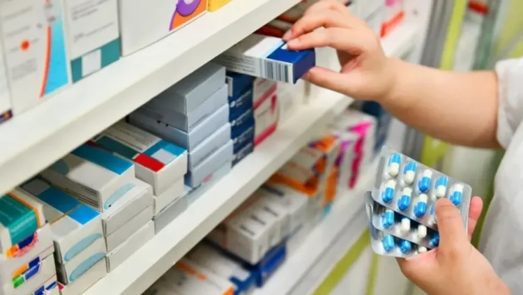Suspension of receiving approval application files for the import of medicines and medical devices
