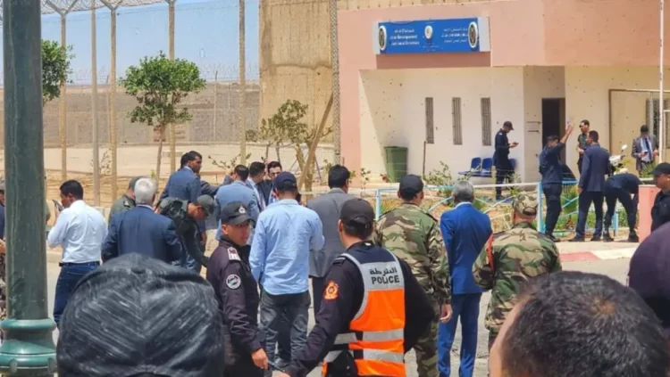 The Sahrawi army bombs occupied Smara (video)