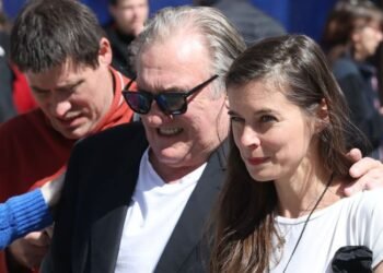 The world condemns him, she publicly confesses her love for him: I fell in love with an impudent man, says Depardieu’s 28 years younger Czech partner – Hviezdne kauzy – Cocktail