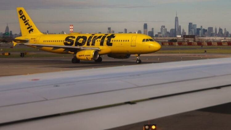 Spirit to halt all flights as of early Saturday