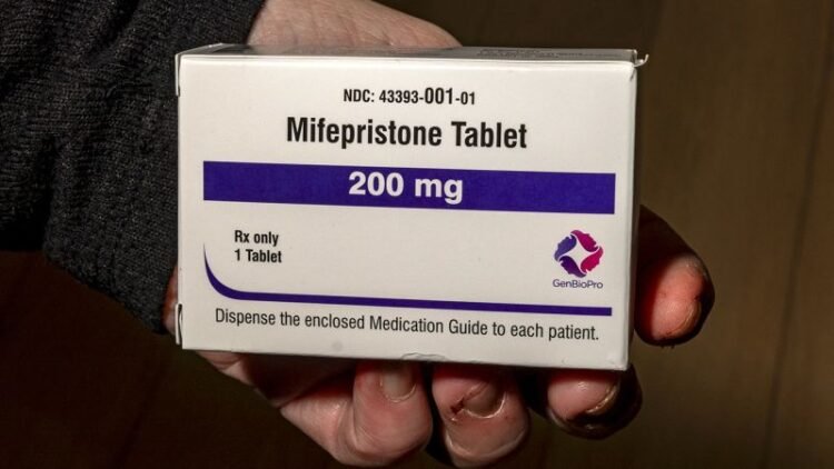 Appeals court blocks FDA rule that allows women to obtain abortion drugs by mail