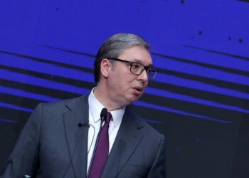 Slobodna Dalmacija – Vučić doesn’t like her: a year after she filmed beatings at a protest in Belgrade, female students are still not allowed in Serbia