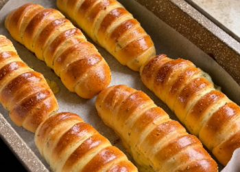 Slobodna Dalmacija – VIDEO Treat the team with this wonderful homemade pastry based on cheese and garlic. It will not cost you much, and you will delight everyone