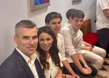 Slobodna Dalmacija – TV presenter Petar Pereža and his wife Morana have a third child! Congratulations are coming from all over