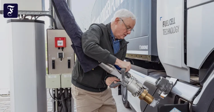 Daimler Truck is testing “Next Gen H2” hydrogen truck