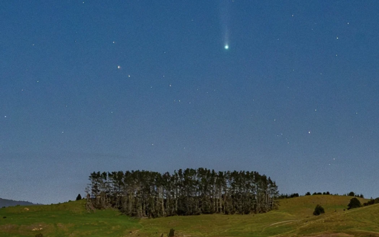 170,000-year comet return sheds light on ‘fetu‘u fuka’ symbolism honouring Queen Sālote