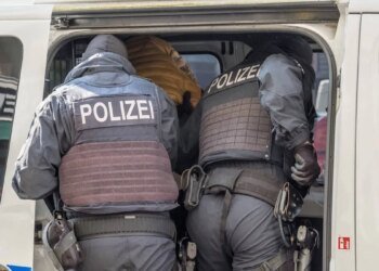 Germany: Authorities search right-wing extremist groups “Young and Strong” and “German Youth Forward” – DiePresse.com