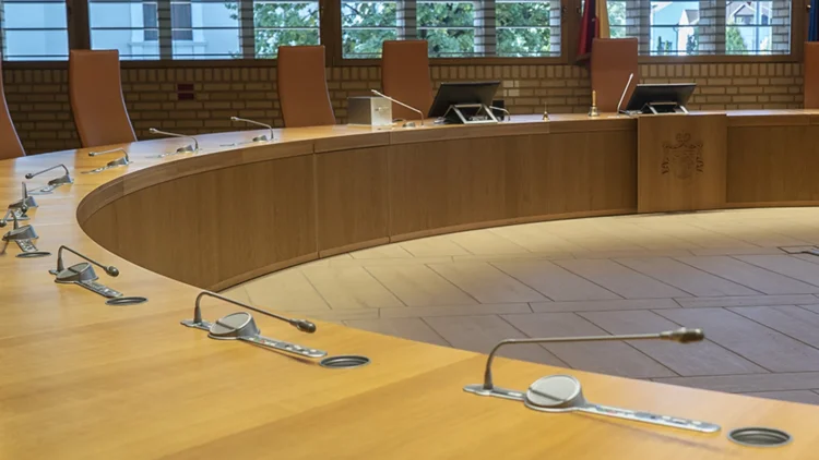 State parliament sets up commission of inquiry into state hospital