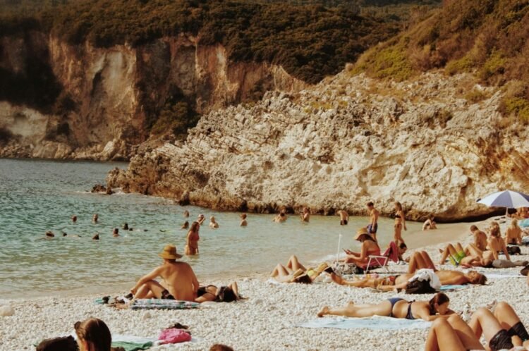Greece introduces strict rules to protect beaches. The new regulations will apply in the most popular tourist areas