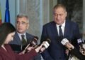“PSD, the former main ruling party, will join forces with the far-right opposition”, notes the international press