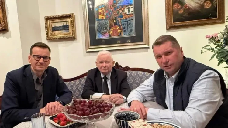 Kaczyński Meets Czarnek and Morawiecki – “Another Good Conversation. On to Victory!”