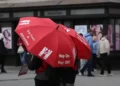 Prague Takes Action Against So-Called “Deštníkáři”: New Rules to Curb Tourist Scams