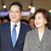 Samsung family pays record W12tr tax, tightens grip on group