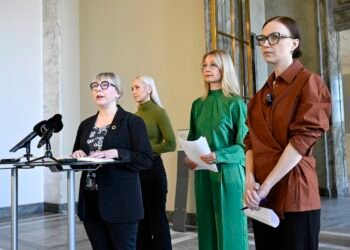 Opposition calls grow for Orpo to resign over economic policy