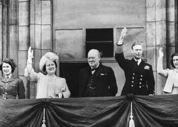 'One of the most memorable nights of my life': Queen Elizabeth II's secret night out on VE DayVE Day on 8 May 1945 marked the end of World War Two in Europe. Forty years later, the Queen told the BBC how she slipped out of Buckingham Palace to join the joyous crowds.