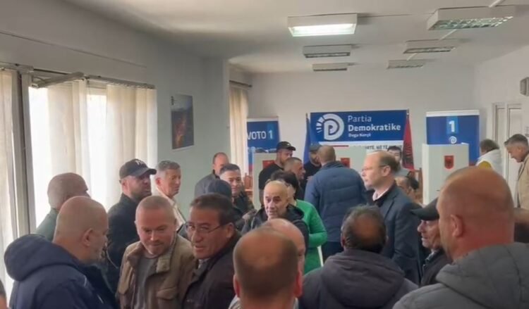 Tensions for the election of the head of the DP in Korça, Salianji reacts: Democrats are brave, not sheep! The Rama-Berisha regime wants to forgive Niko Peleš