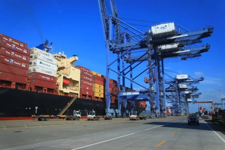Tension with China: Mulino defends decision on the ports of Balboa and Cristóbal