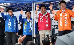 Elections are a month away. What are key battles to look out for?