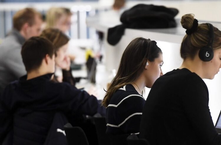 Finland advances plan to revoke student permits over welfare use