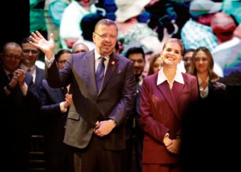 Rodrigo Chaves will continue as minister in the new Government of Costa Rica