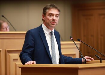 ‘You are the wolf in sheep’s clothing’ : ADR comes under fire in Chamber debate on integration