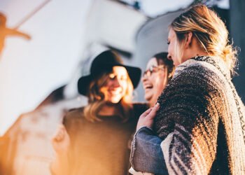 47 is the ‘new 20’: Scientists have discovered the peak of happiness