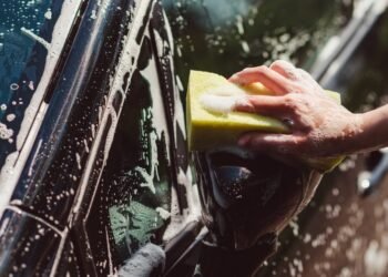 The Most Common Car Wash Mistake: Here’s How Paint Scratches Occur – Life