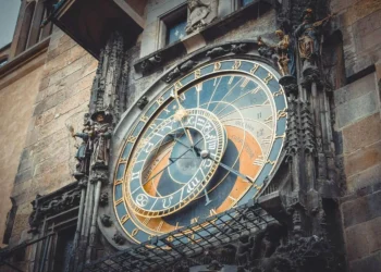 Routine Maintenance of Prague’s Astronomical Clock Begins: Eight Figures to Be Restored