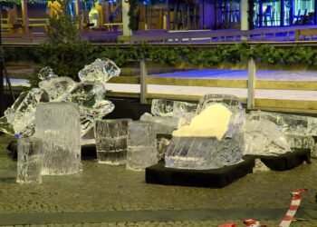 Trial day three: Neither municipality nor tourist office asked about ice sculpture safety, court hears