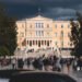 Poll: Tsipras, Karystianou and Samaras are shuffling the deck