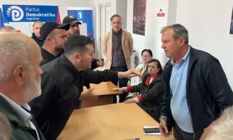 Voter lists are torn, debates and tensions in the process for the election of the head of the DP in Korça