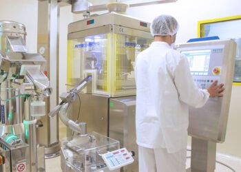 This is the number of accredited institutions in Algeria producing cancer treatment drugs