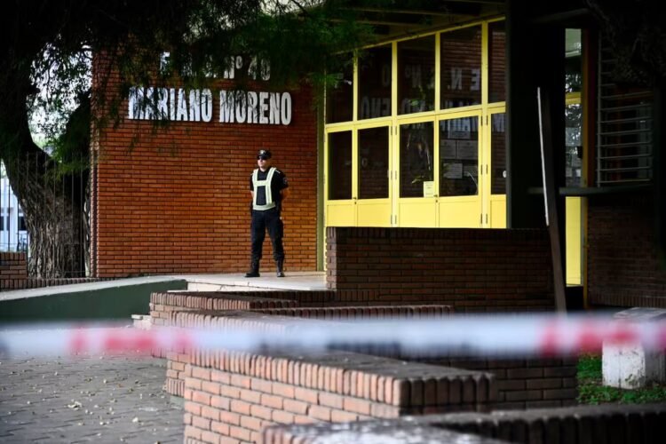 The teenager who killed a classmate in the shooting at the San Cristóbal school will return to classes